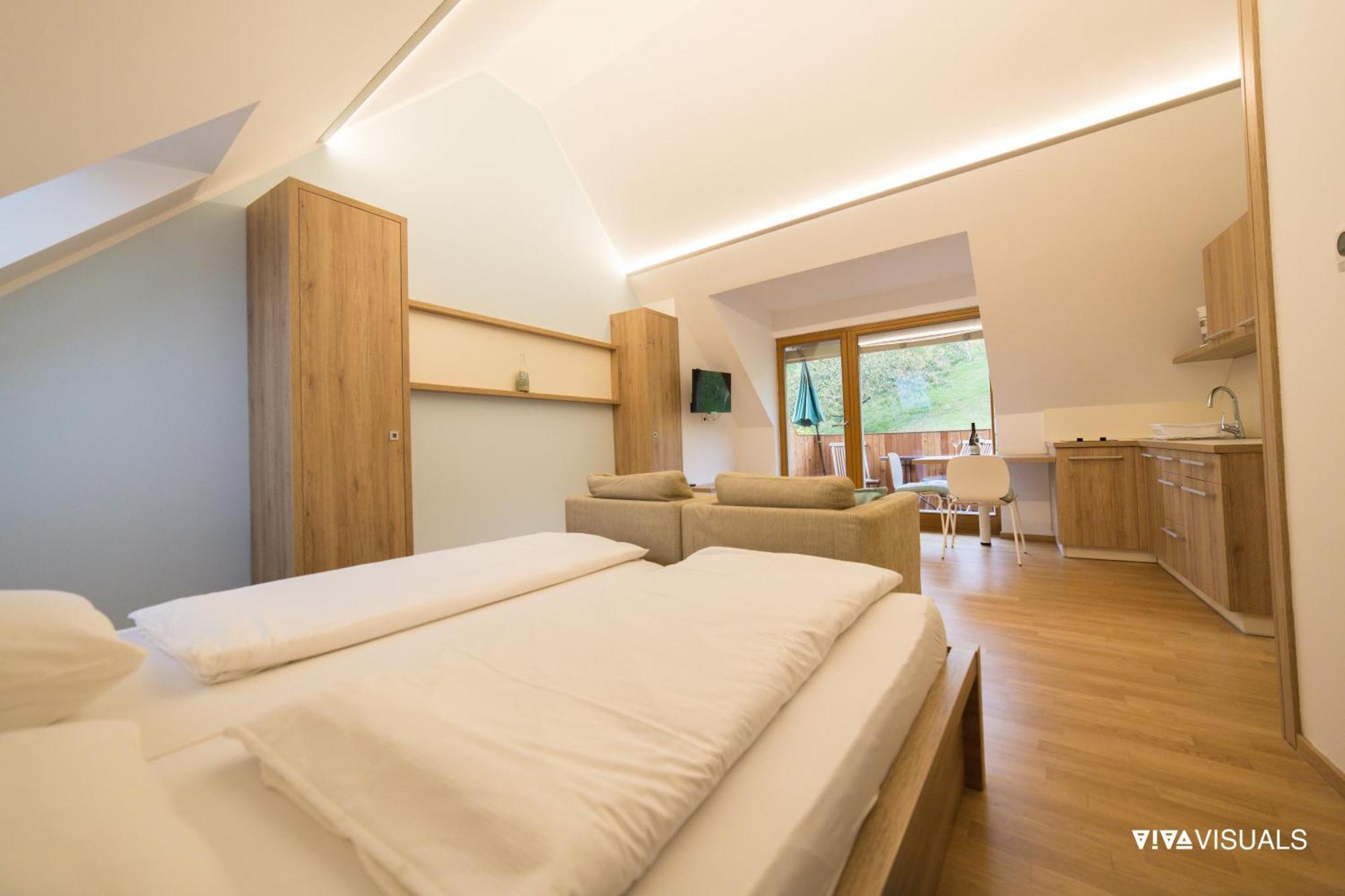 Vino Valdhuber Apartments Svecina Екстериор снимка